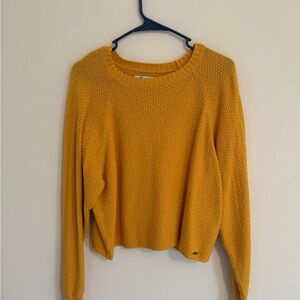 Hollister Women's Yellow Crew Neck Sweater